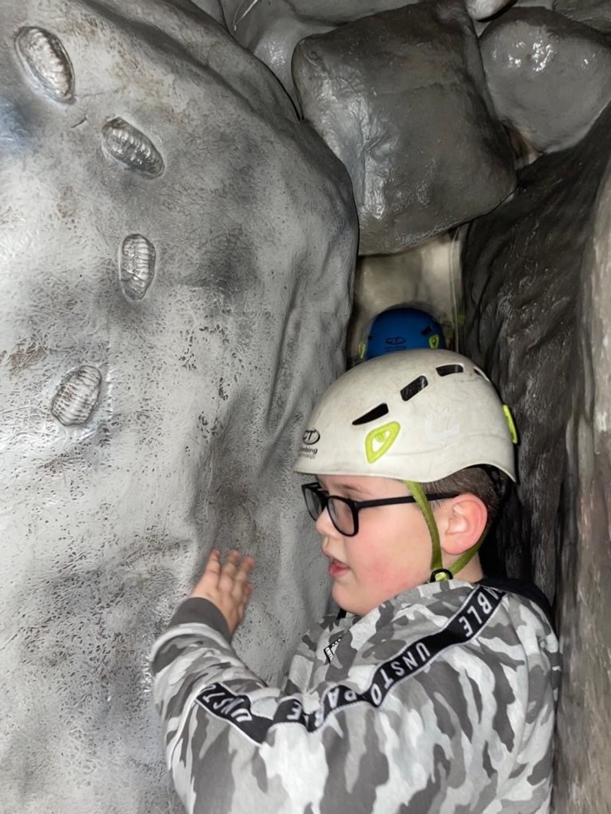 Westwood Primary School in Leeds Profile (2023)