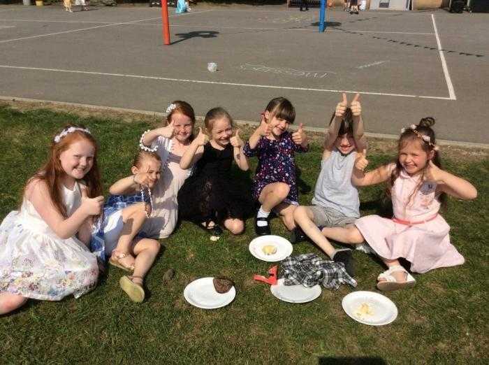 Lakeside Primary School in Up Hatherley Profile (2023)