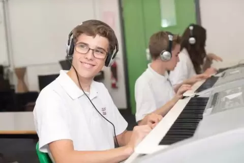Sir Harry Smith Community College