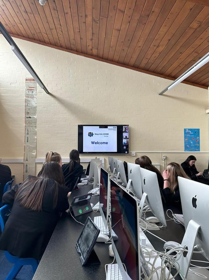 Chesterton Community Sports College Gallery Photos of Campus Life