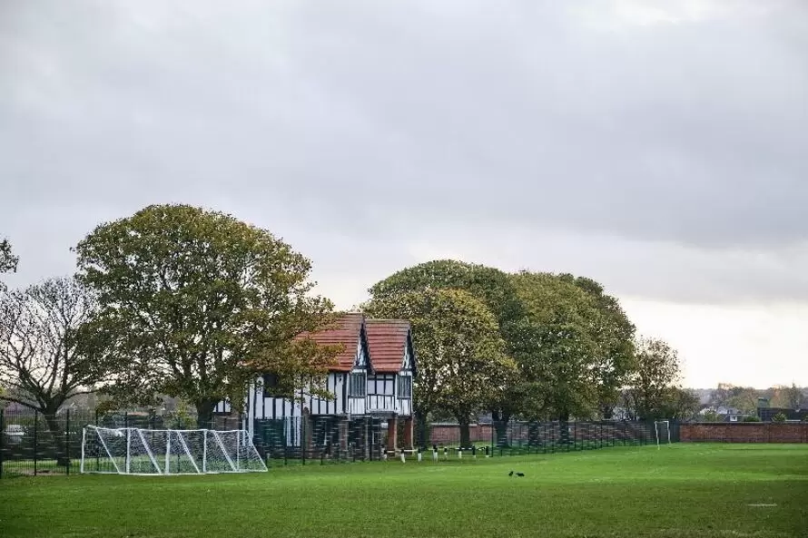 Queen Elizabeth's Academy