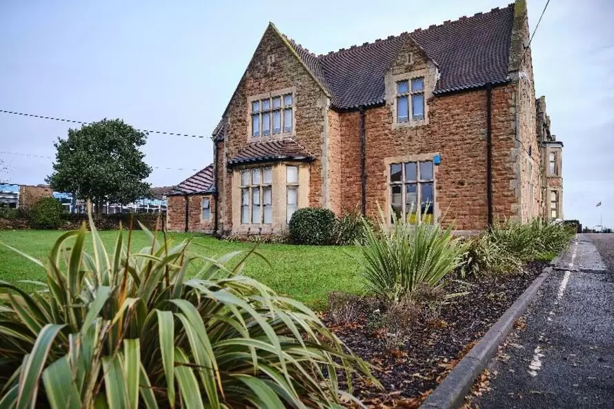 Queen Elizabeth's Academy