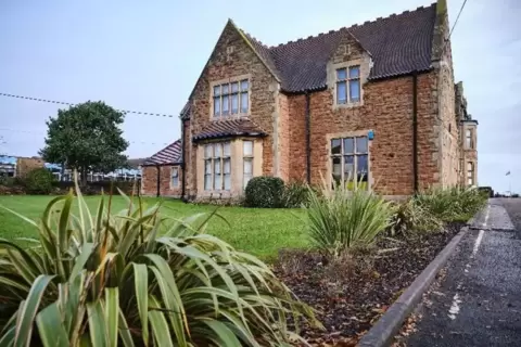 Queen Elizabeth's Academy